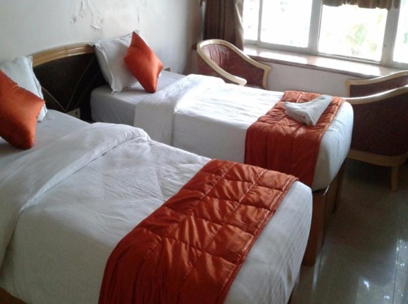 מומביי Hotel Ashwin מראה חיצוני תמונה