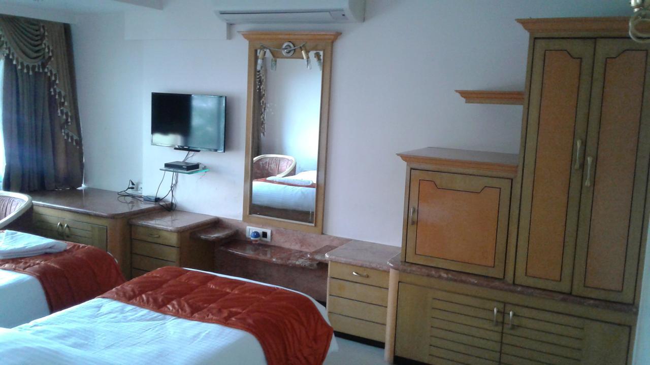 מומביי Hotel Ashwin מראה חיצוני תמונה