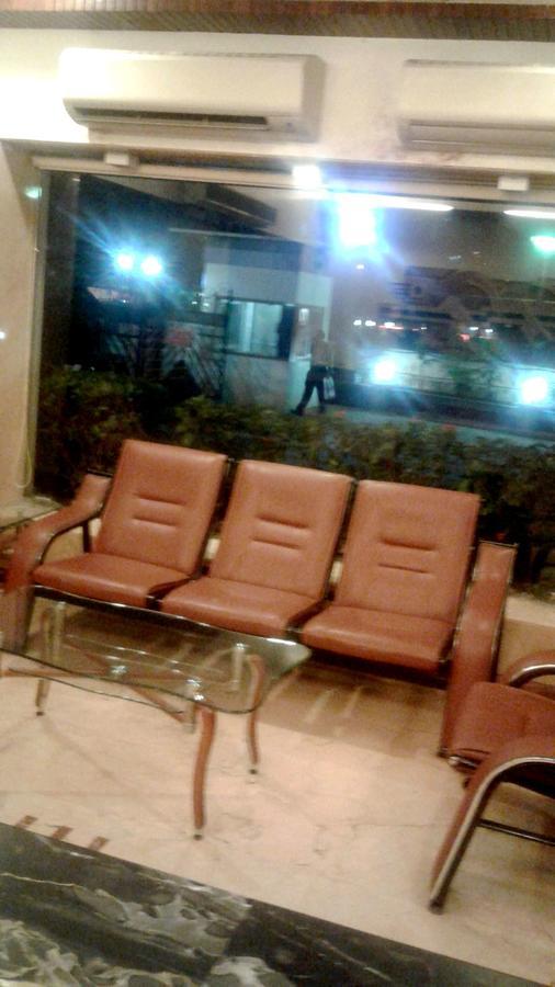 מומביי Hotel Ashwin מראה חיצוני תמונה