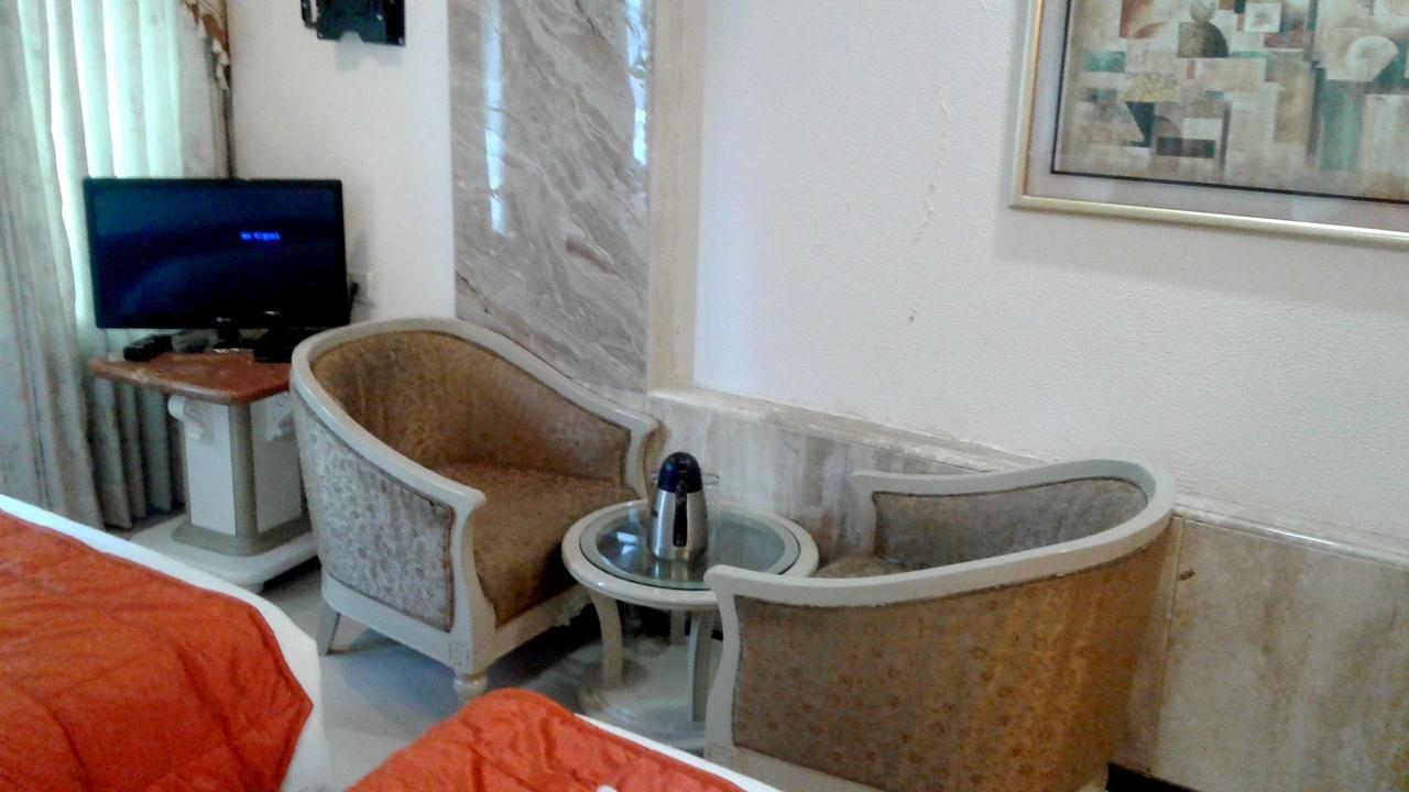 מומביי Hotel Ashwin מראה חיצוני תמונה