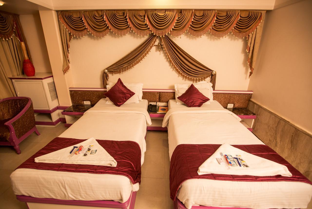 מומביי Hotel Ashwin מראה חיצוני תמונה